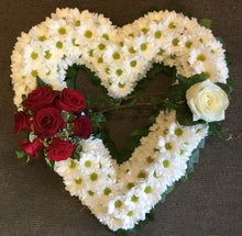 Load image into Gallery viewer, Open heart prices from