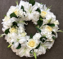 Load image into Gallery viewer, Wreaths prices from