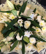 Load image into Gallery viewer, Hand Tied Bouquets - Classic White
